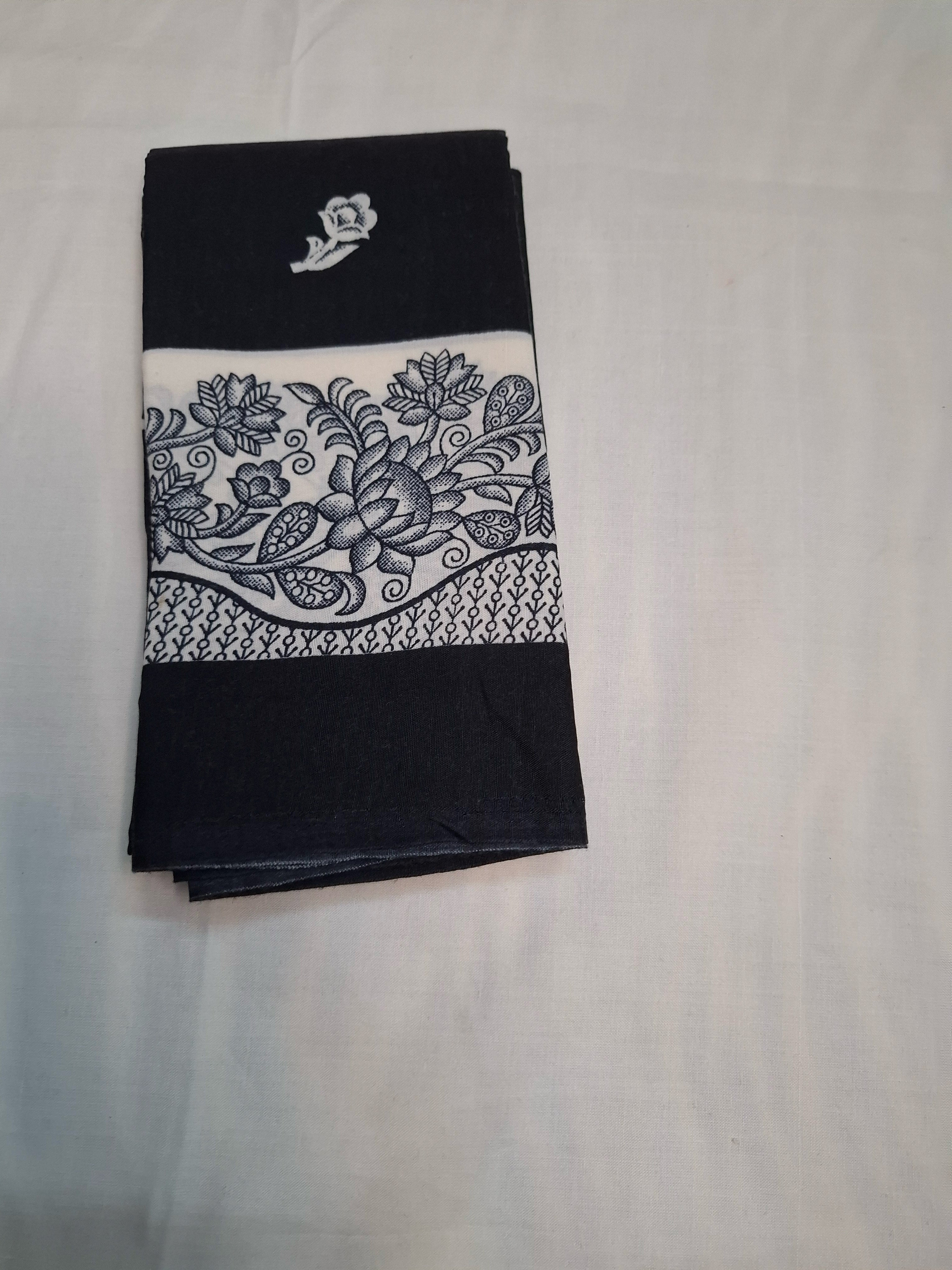 Kerala Settu Mundu with Design Border & Black Blouse Piece