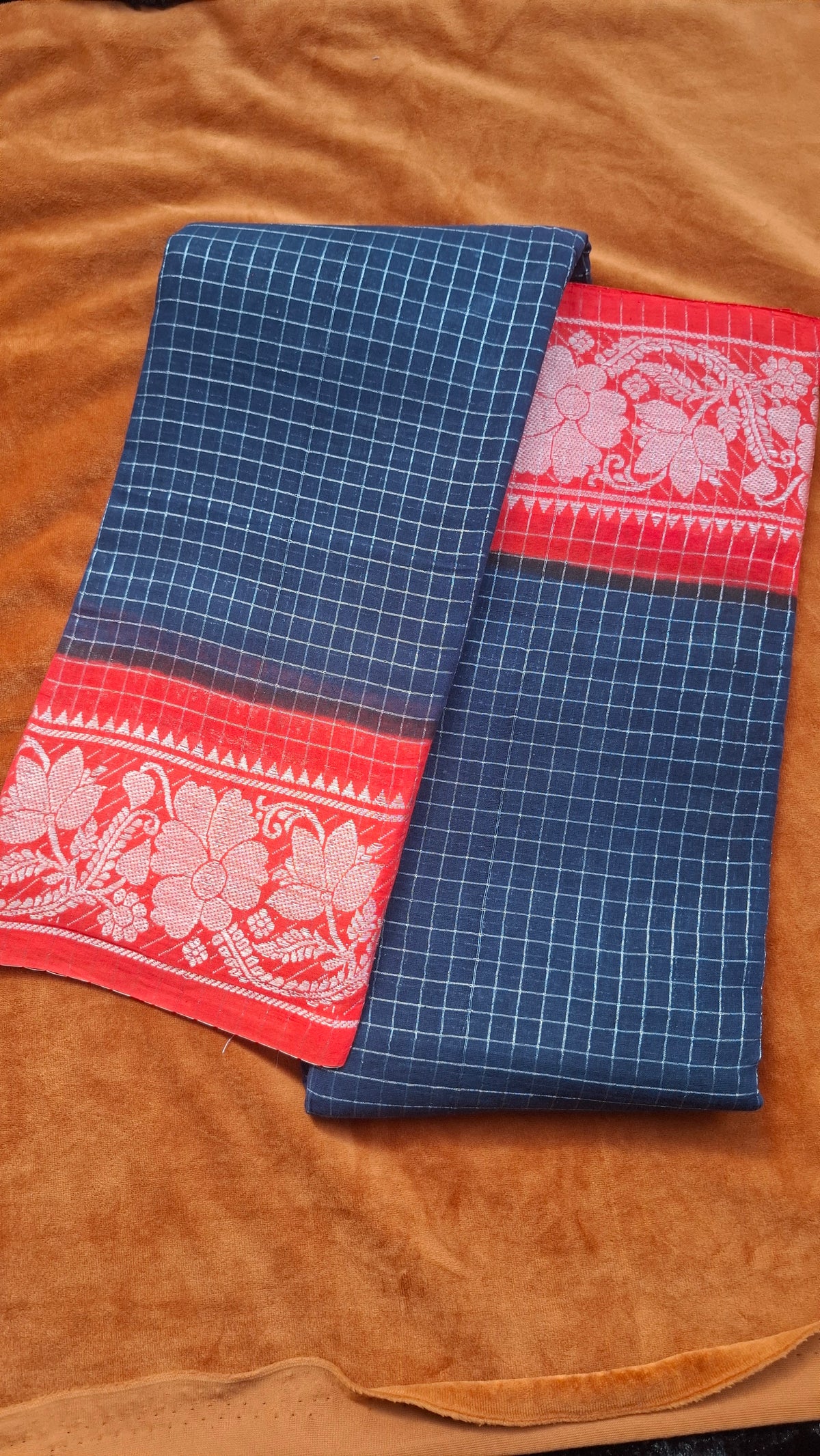 Navy Blue and Orange Sungudi Cotton Saree with Blouse Piece